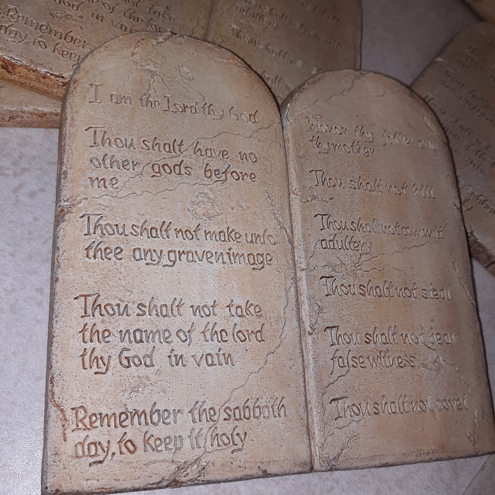 Ten Commandments (Decalogue) - Small 10 Commandmen